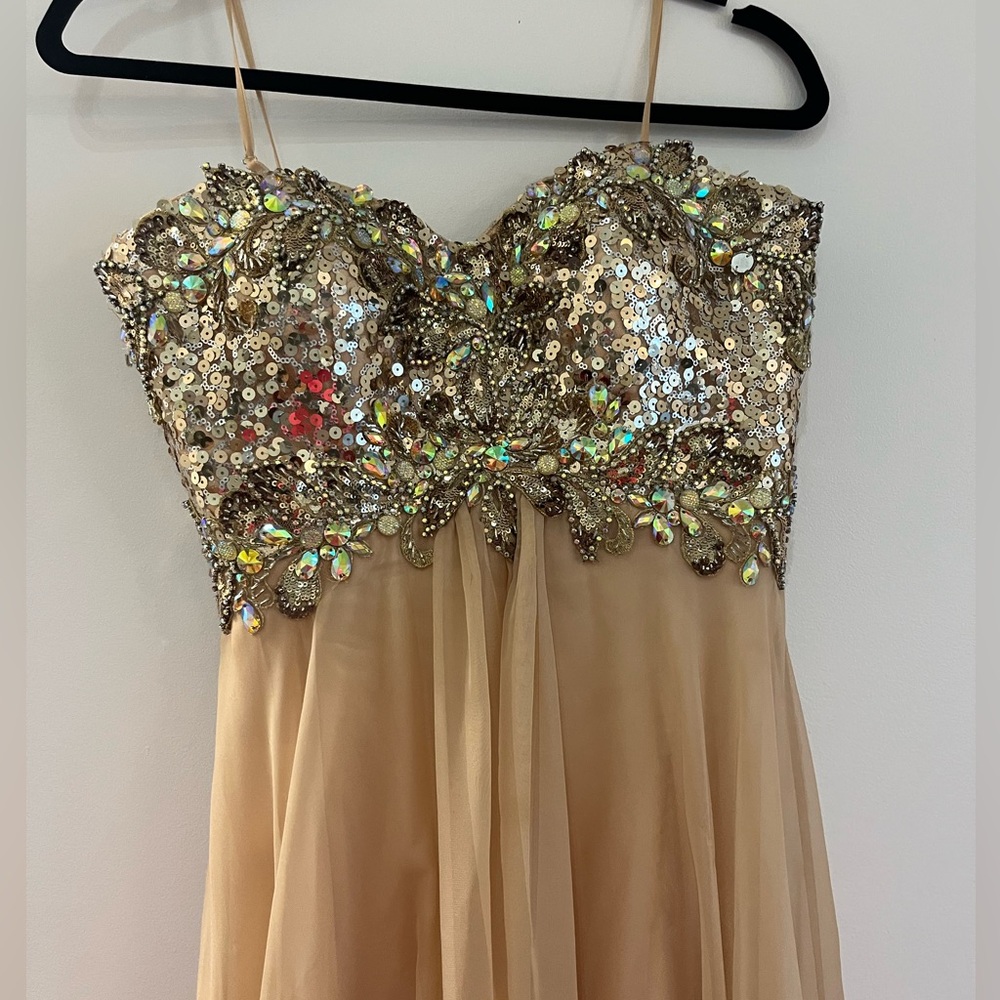 Beautiful champagne Tony Bowls dress